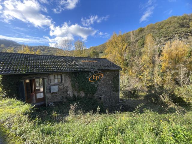 Vente maison de campagne en pierres avec terrain attenant de