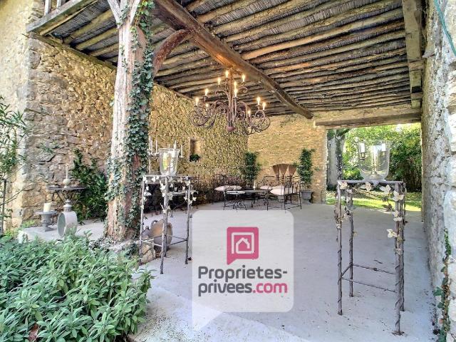 VENTE MAISON DE CARACTERE Entre MONTARGIS et FONTAINBLEAU, à 1h10 de PARIS