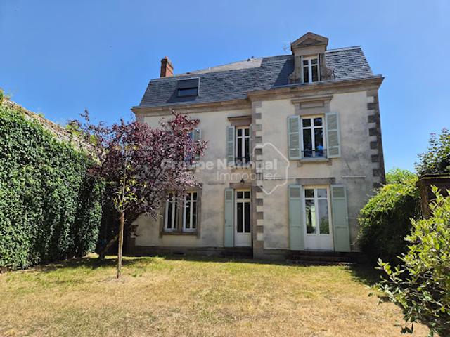 Vente Maison de bourg 10 pièces 396 m2 Limoges
