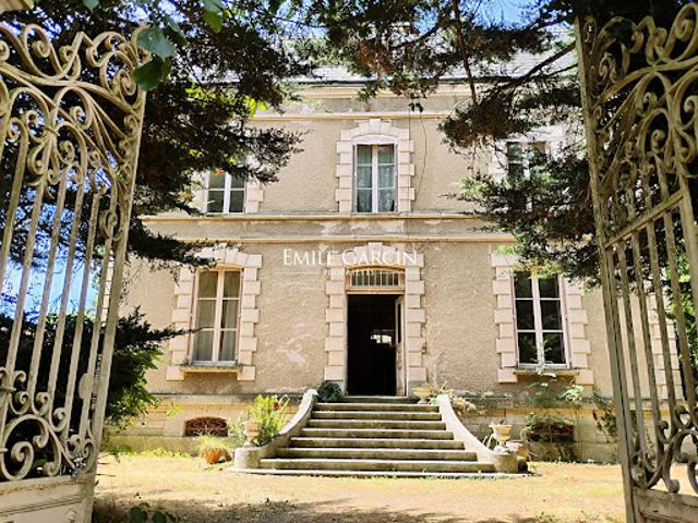 Vente Maison de bourg 17 pièces 400 m2 Saint Fargeau