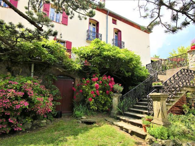 Vente Maison de maître 14 pièces 395 m2 Arles sur Tech