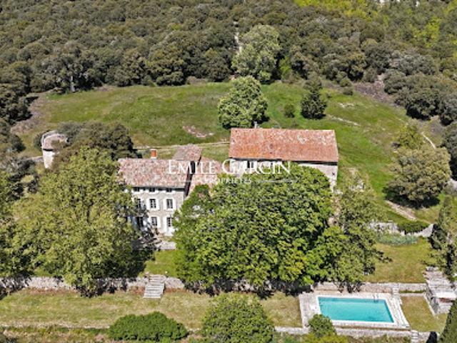Vente Maison de maître 15 pièces 800 m2 Reillanne