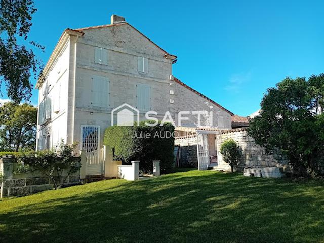 Vente Maison de maître 17 pièces 492 m2 Hiersac