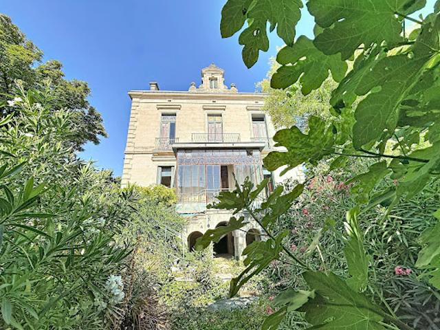 Vente Maison de maître 17 pièces 372 m2 Nimes