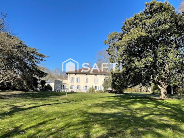 Vente Maison de maître 10 pièces 520 m2 Montauban