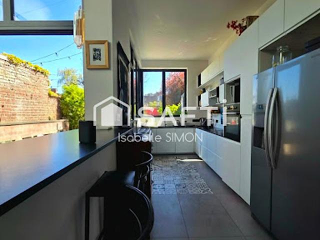 Vente Maison de maître 10 pièces 236 m2 Lille