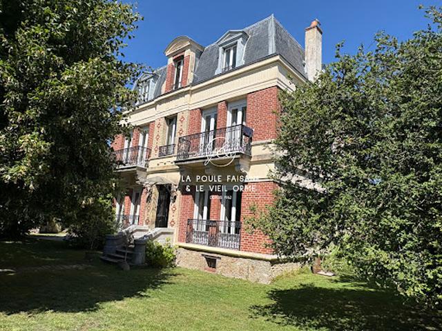 Vente Maison 10 pièces 255 m2 Rambouillet