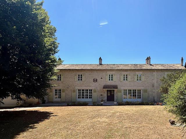 Vente Maison 10 pièces 335.55 m2 Périgné