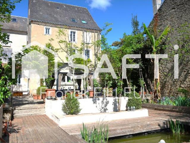 Vente Maison de maître 10 pièces 365 m2 Saint Yrieix la Perche