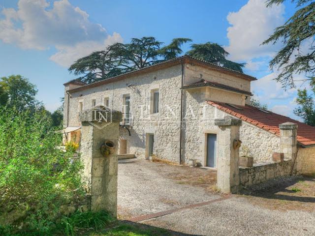 Vente Maison de maître 11 pièces 450 m2 Agen
