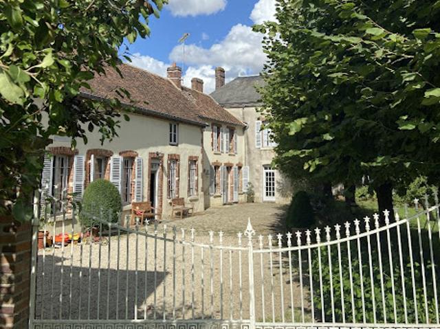 Vente Maison 12 pièces 314 m2 Chuelles
