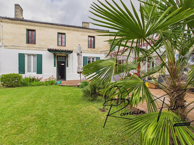 Vente Maison de maître 13 pièces 420 m2 Laruscade