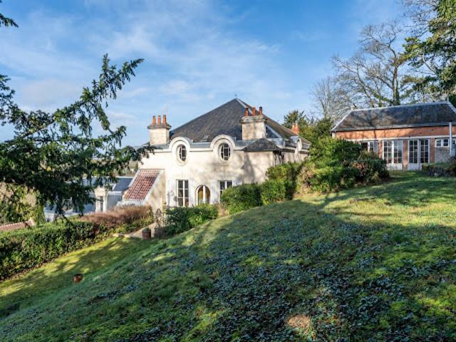 Vente Maison de maître 13 pièces 530 m2 Rochecorbon