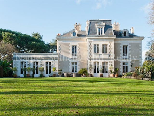 Vente Maison de maître 21 pièces 600 m2 La Chapelle sur Erdre