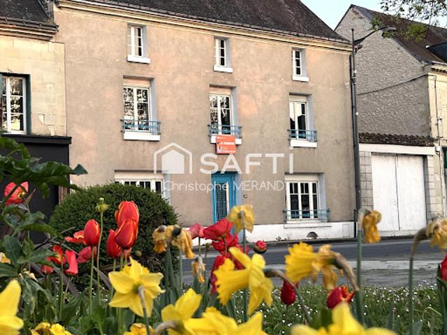Vente Maison de maître 7 pièces 151 m2 Dangé Saint Romain