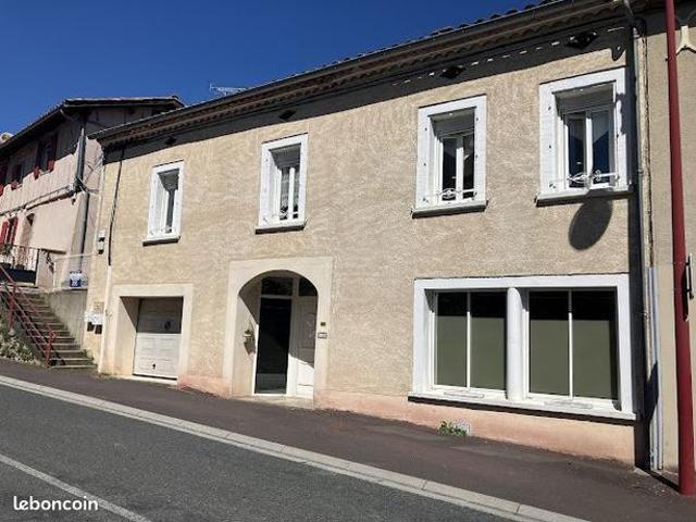 Maison de Maître de charme | Terrasse et jardin arboré | Lempaut