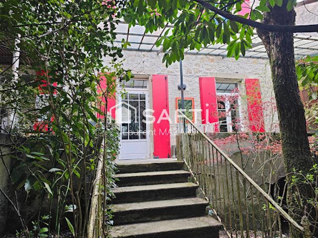 Vente Maison de maître 9 pièces 240 m2 Figeac