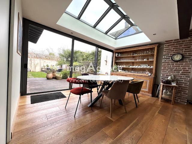 Vente Maison de maître 9 pièces 208 m2 Mortagne sur Sèvre