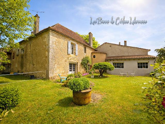 Vente Maison de maître 9 pièces 230 m2 Sorges et Ligueux en Périgord