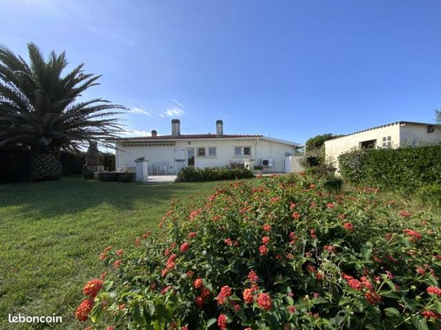 Vente | Maison de plain pied | 4p | 3ch | 110 m² | Anglet | Expo Sud Ouest | Terrasse · Jardin