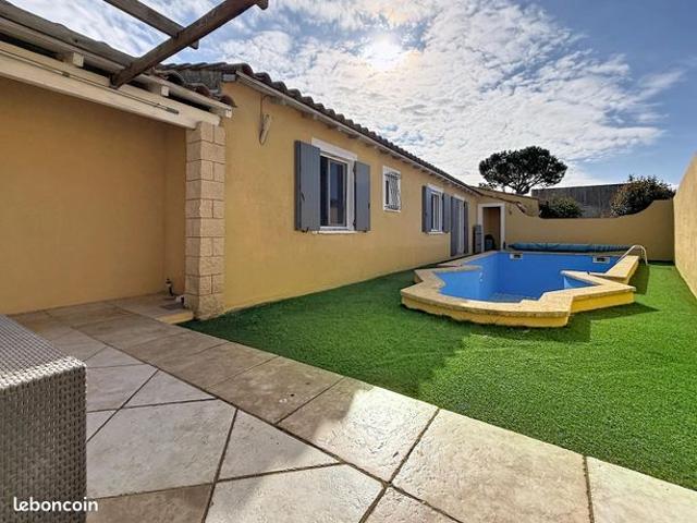 Vente | Maison de plain pied | 5p | 4ch | 118 m² | Jonquières Saint Vincent | Expo Est | Terrasse · Balcon · Jardin · Piscine