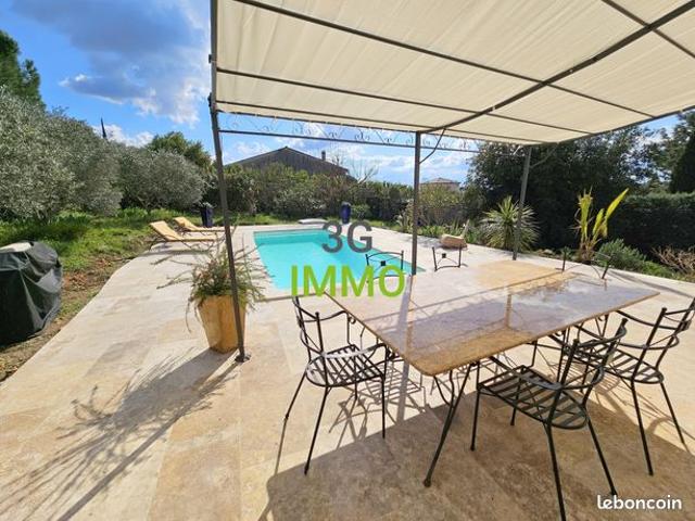 Maison de plain pied au calme, 4 chambres, 1250 m² terrain| Terrasse et piscine | Uzès