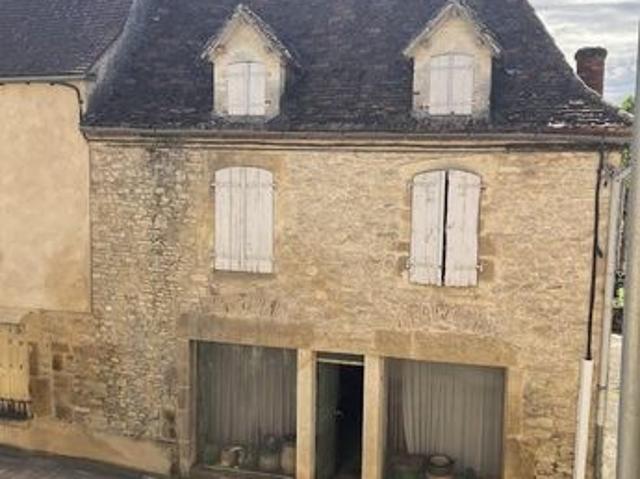 Maison de village à rénover | Centre de Cazals | Potentiel mixte habitat et commerce