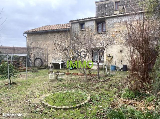 Maison de village | Vue panoramique et jardin | Saint Quentin la Poterie