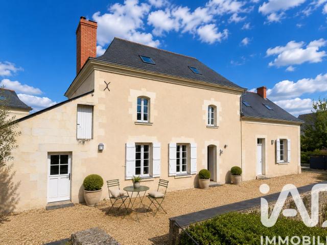 Vente Maison de village 7 pièces 183m² Loire Authion