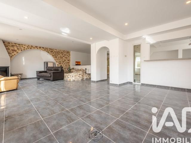 Vente Maison de village 7 pièces 230m² Monneren