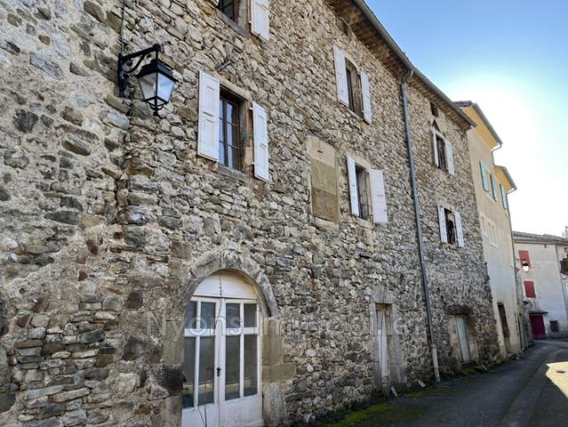 vente maison de village