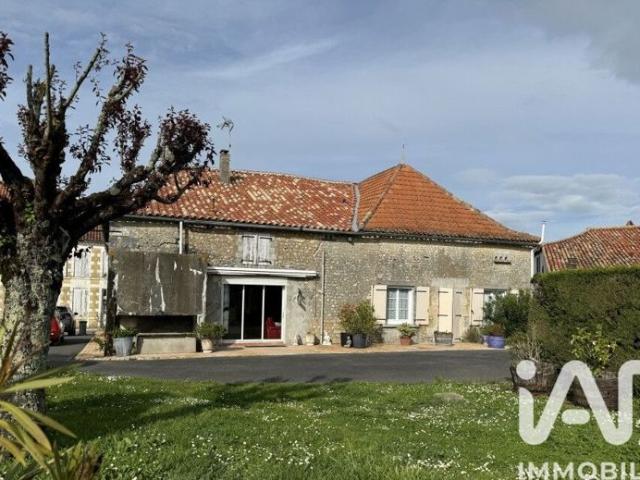 Vente Maison de village 8 pièces