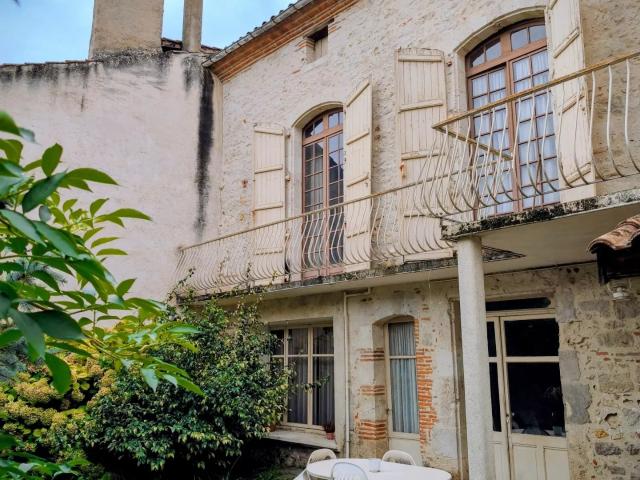 Vente Maison de village 10 pièces