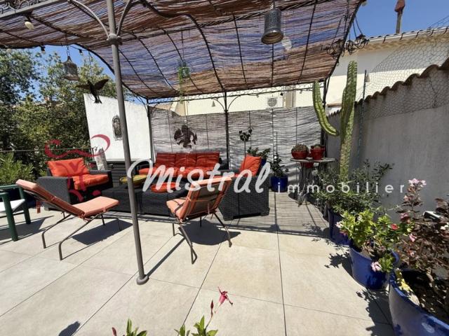 VENTE MAISON DE VILLAGE AIGUES MORTES INTRA MUROS