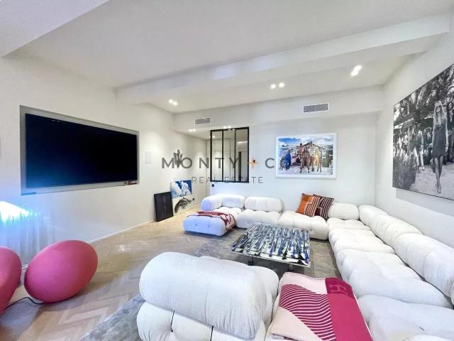 Vente maison de village contemporaine 3 chambres avec vue me. 240m² Saint Tropez
