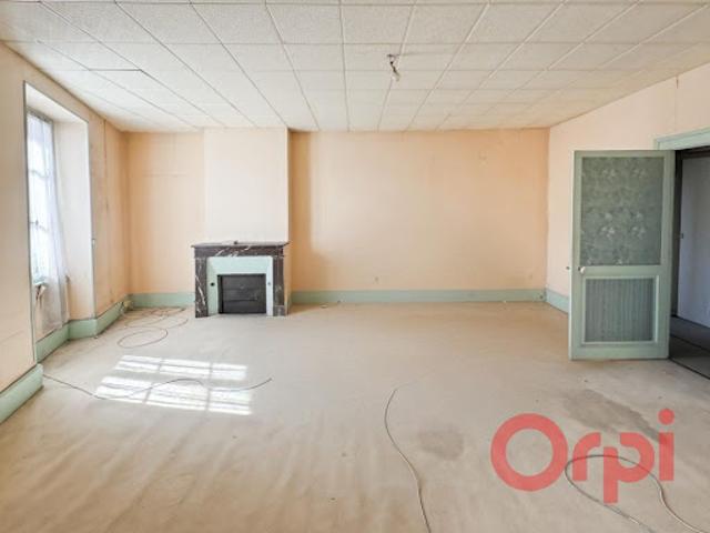 Vente Maison de ville 3 pièces 71.6 m2 Saint Amand Montrond