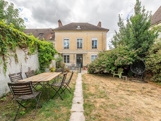 Vente Maison de ville 10 pièces 210 m2 Faremoutiers