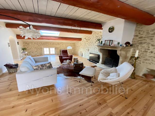Vente Maison 10 pièces 375 m2 Venterol