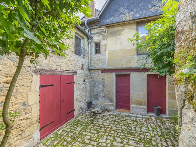 Vente Maison 10 pièces 383 m2 Bayeux