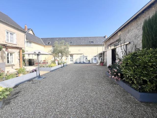 Vente Maison de ville 10 pièces 306 m2 Véretz
