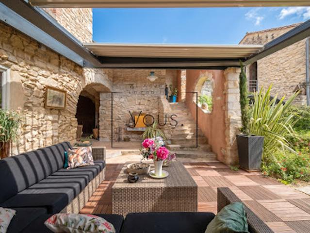 Vente Maison 10 pièces 420 m2 Vezenobres