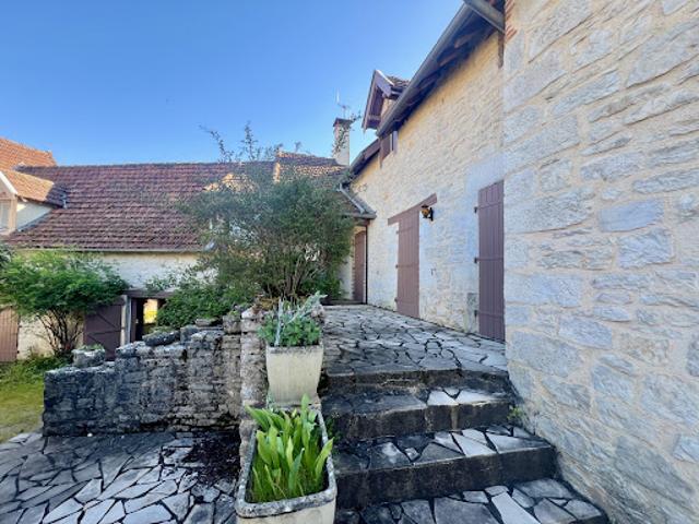 Vente Maison de ville 11 pièces 358 m2 Saujac