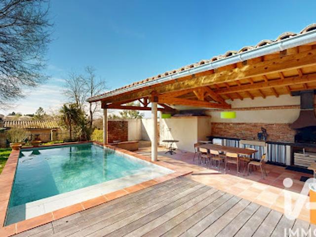 Vente Maison de ville 13 pièces 343 m2 Pechbonnieu