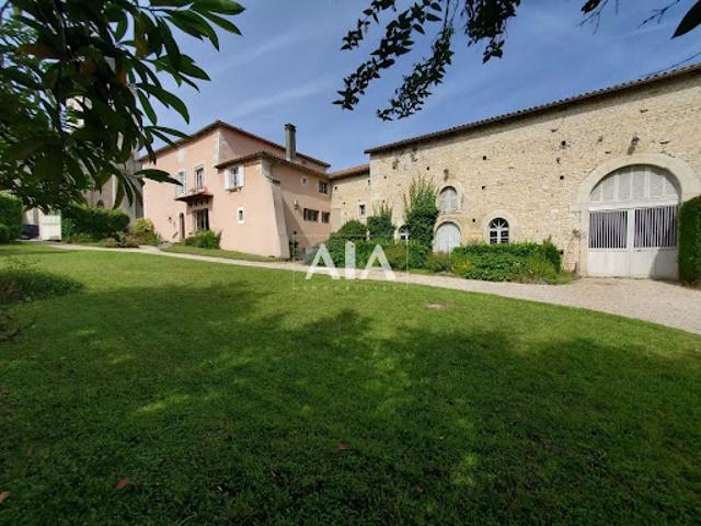 Vente Maison de ville 13 pièces 303 m2 Champagne Mouton