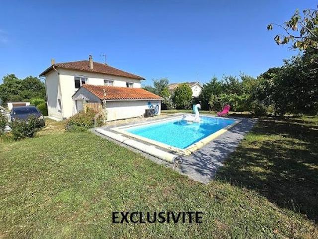 Vente Maison de ville 7 pièces 120 m2 Coutras