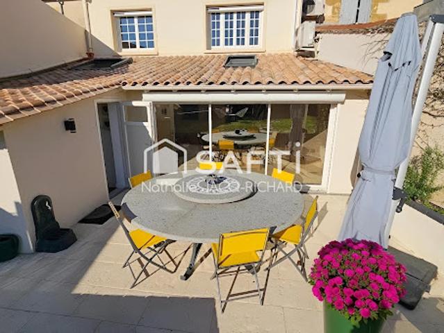 Vente Maison de ville 7 pièces 146 m2 Bergerac