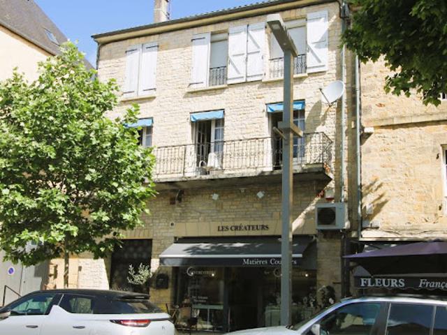 Vente Maison de ville 7 pièces 157 m2 Gourdon