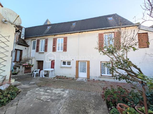 Vente Maison de ville 7 pièces 168 m2 Chateau renard