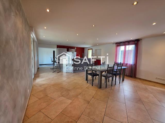 Vente Maison de ville 7 pièces 182 m2 Bellerive sur Allier
