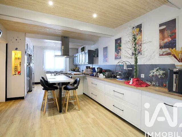 Vente Maison de ville 7 pièces 210 m2 Saint Jory